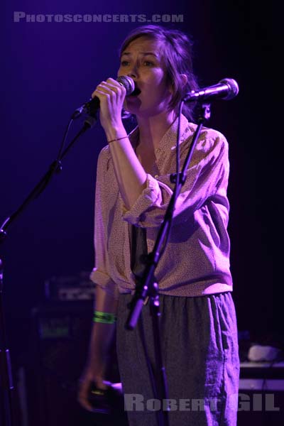 MINA TINDLE - 2009-09-07 - PARIS - La Maroquinerie - 